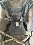 Ergobaby embrace ергономична раница