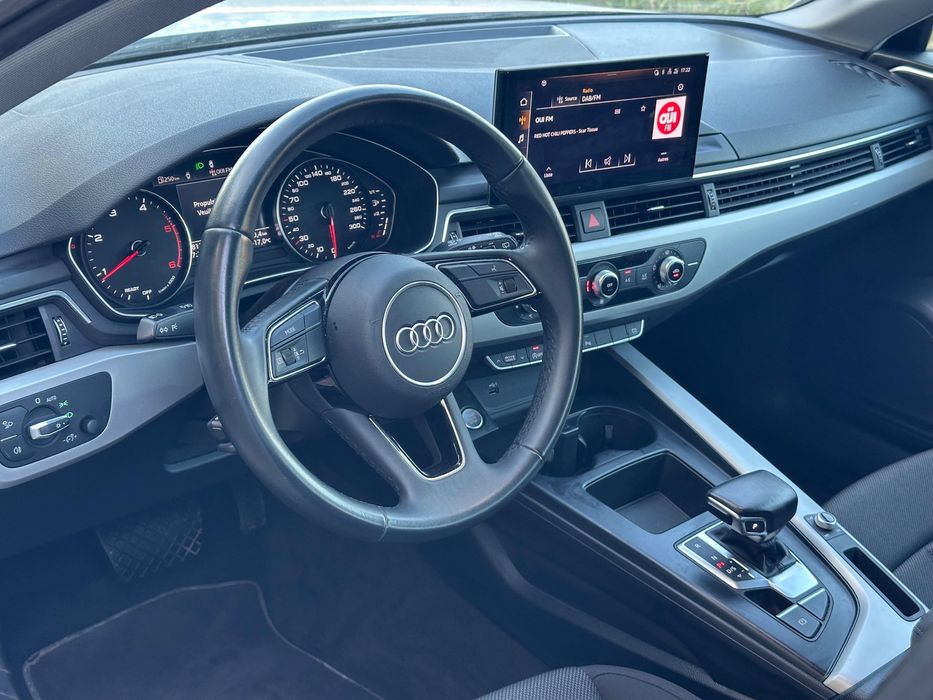 AudiA4 Avant 163 ch Business , Line S tronic7