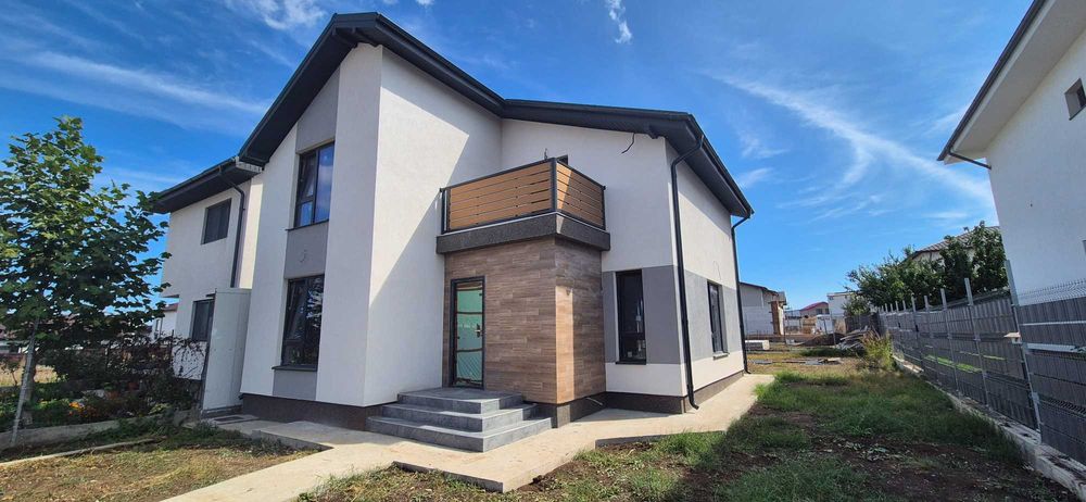 De vanzare casa parter si mansarda moderna