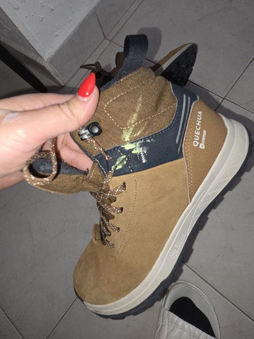 Зимни обувки  от Декатлон