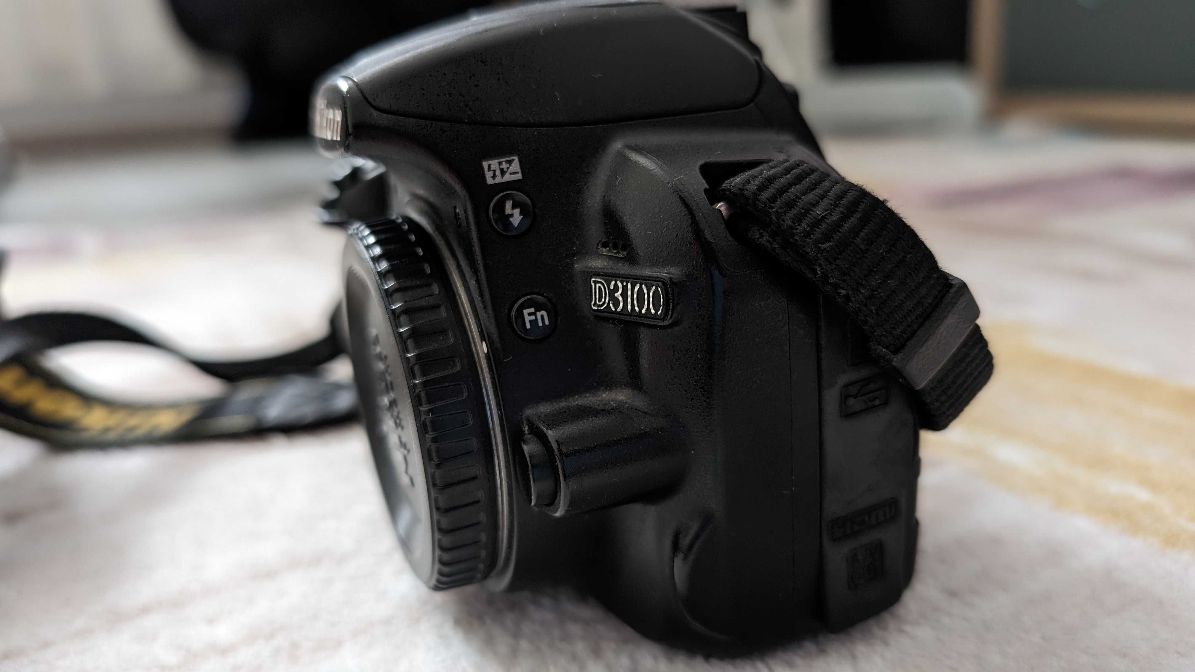 Body DSLR Nikon D3100 + card 16 gb, baterie, incarcator, capac, strap