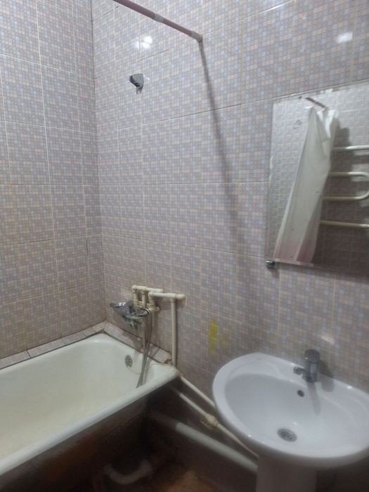 Srochna arenda kvartira. Chilonzor14. 2xonali