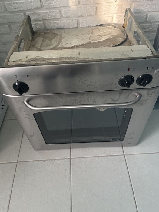 Духовой шкаф рабочий