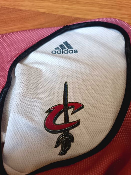 Vând maieu de baschet NBA