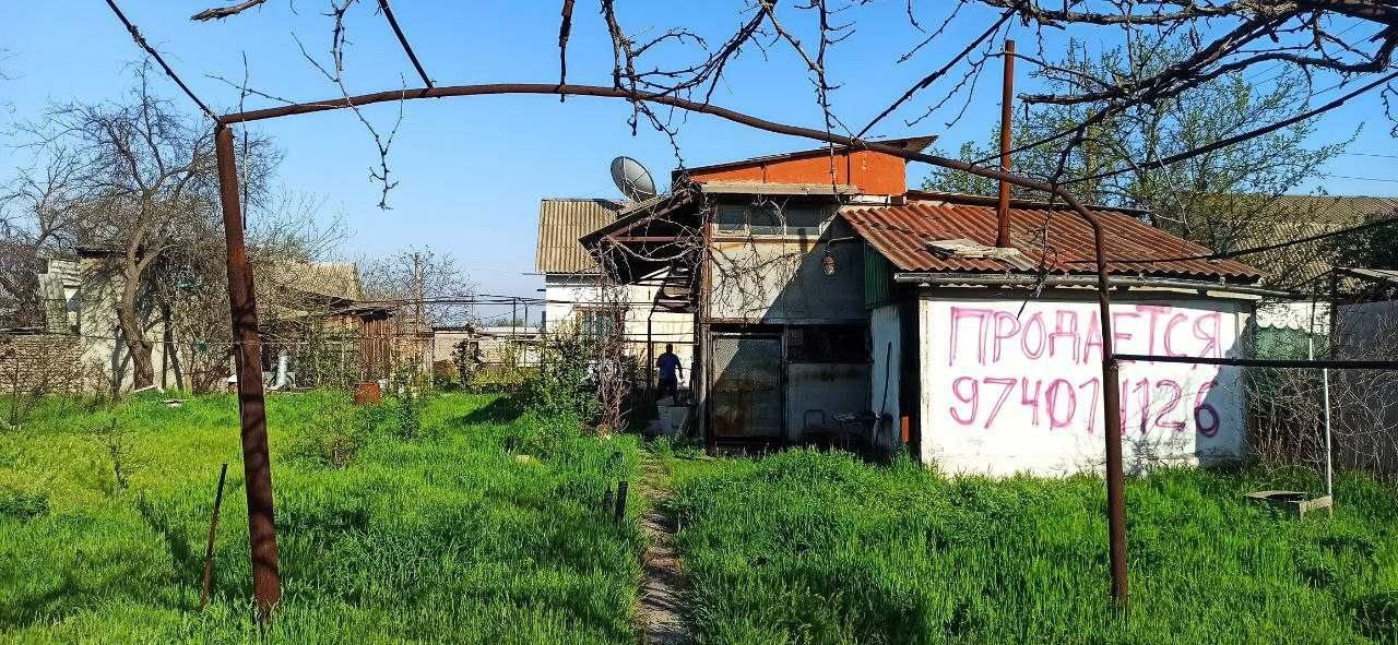 Продаётся дача 6,9 соток, в Янгиюльском районе. 16000у.е