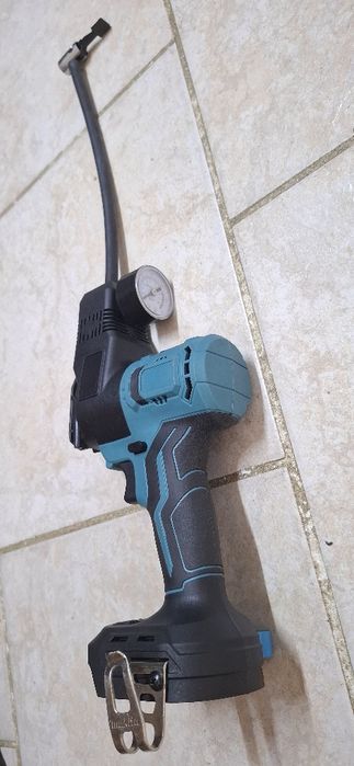 Chit 6 in 1  Makita 18 v suflanta,aspirator,fierastrau