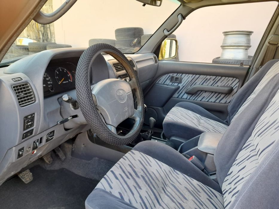Toyota land cruiser j90 1997