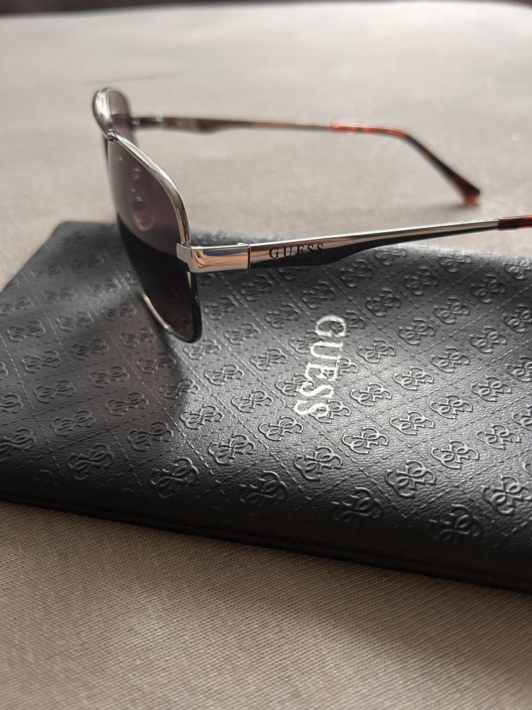 Мъжки очила Guess