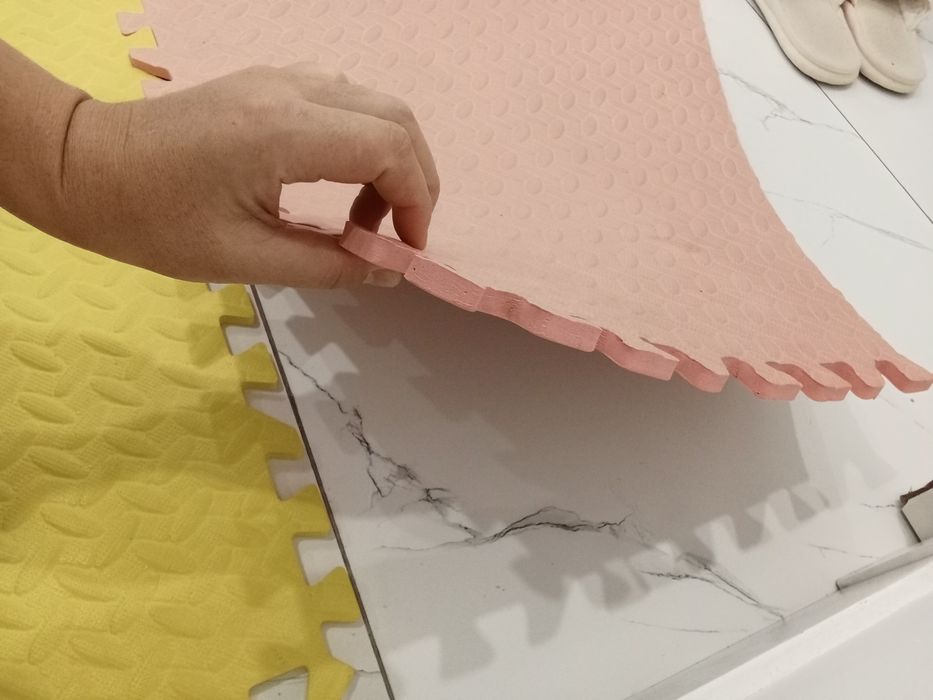 Продаётся татами.
Цена: 700 тг за штуку.
Цена: 700 тг за штуку.
Цена: