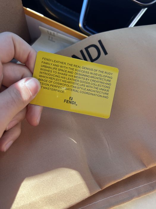 Flow Low-Top Sneakers