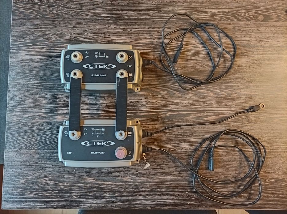 Зарядно ctek d250s dual smartpass
