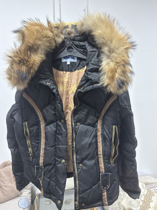 Продам зимнюю укороченую куртку!