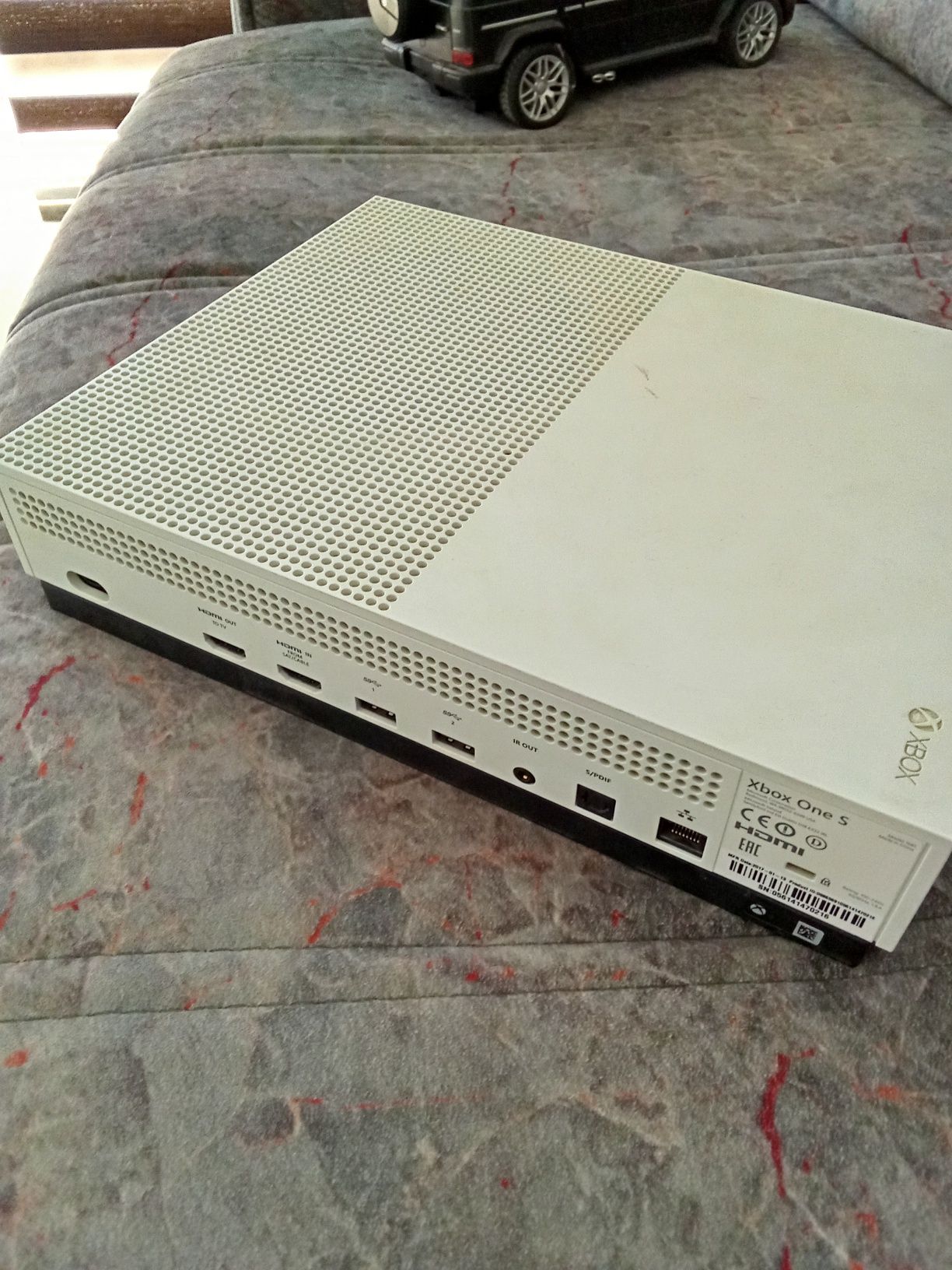 Xbox one S sotiladi