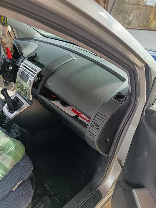 Vând Mazda 5 înmatriculată