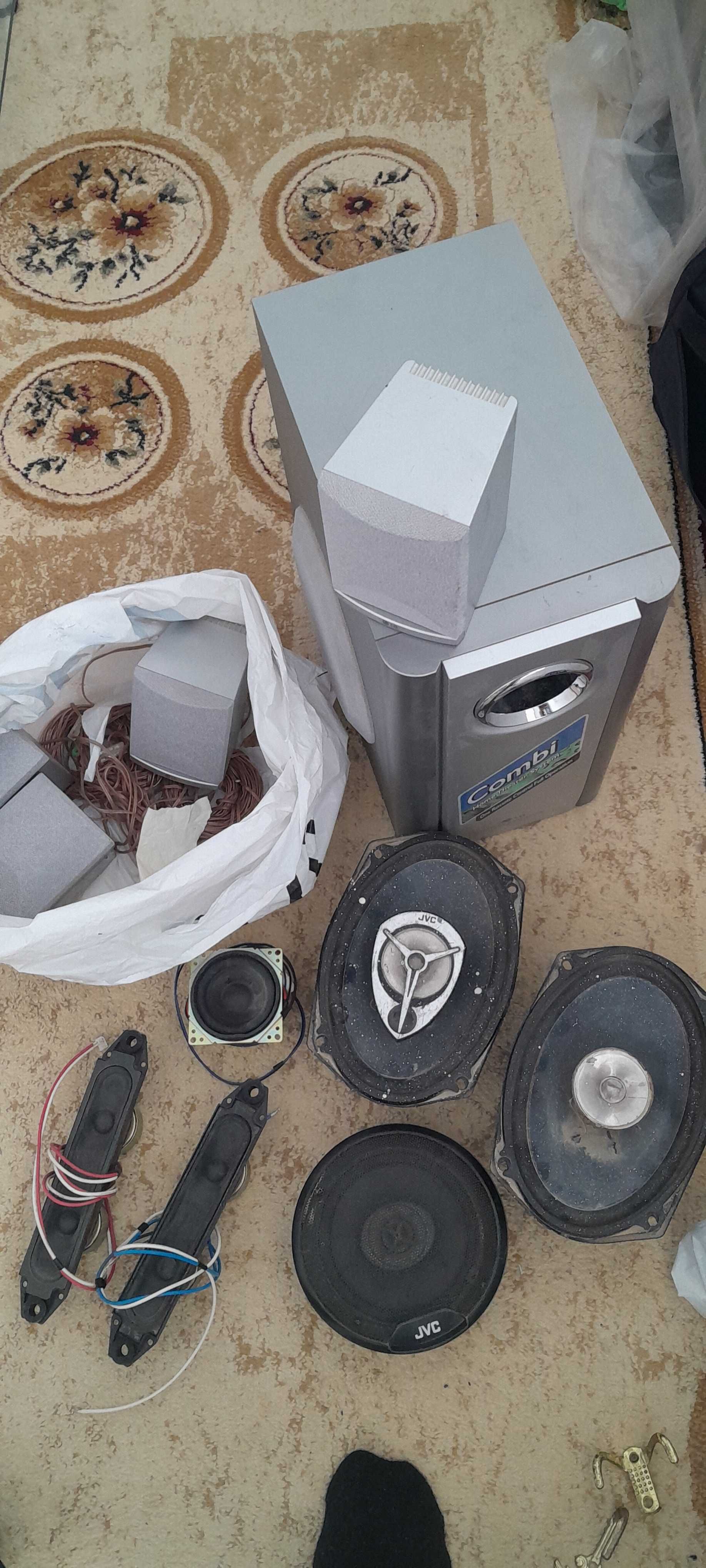 Колонки от домашнего кинотеатра