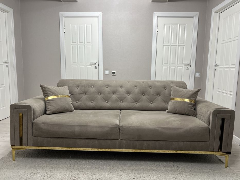 Диван для зала и кухни