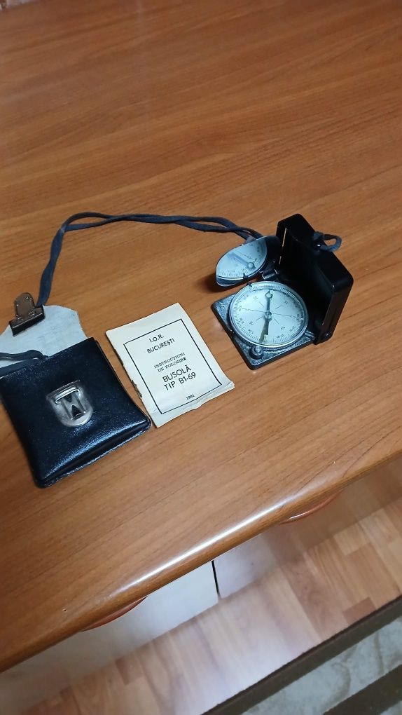Busolă ( anul 1981 )