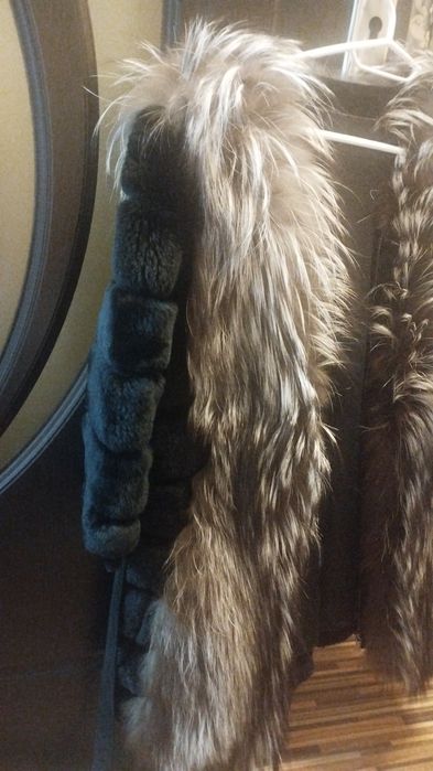 Vând haina de blana naturala