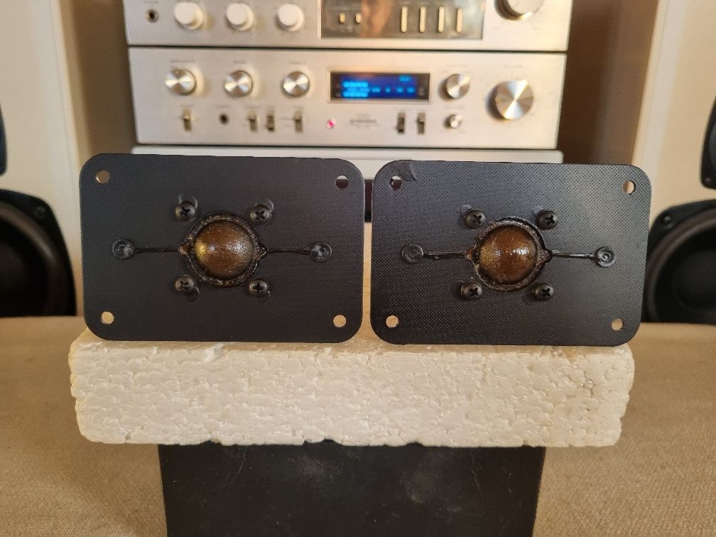Set Tweetere Braun. 8 ohms, 40 watts, 12x8 cm. Perfecta stare.