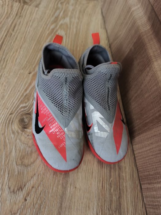 Детски футболни обувки стоножки  Nike Phantom VSN 2 Academy 32номер