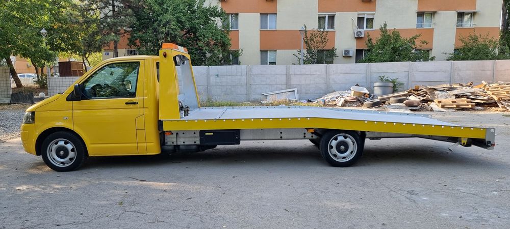 VW T5 2012 autoplatforma