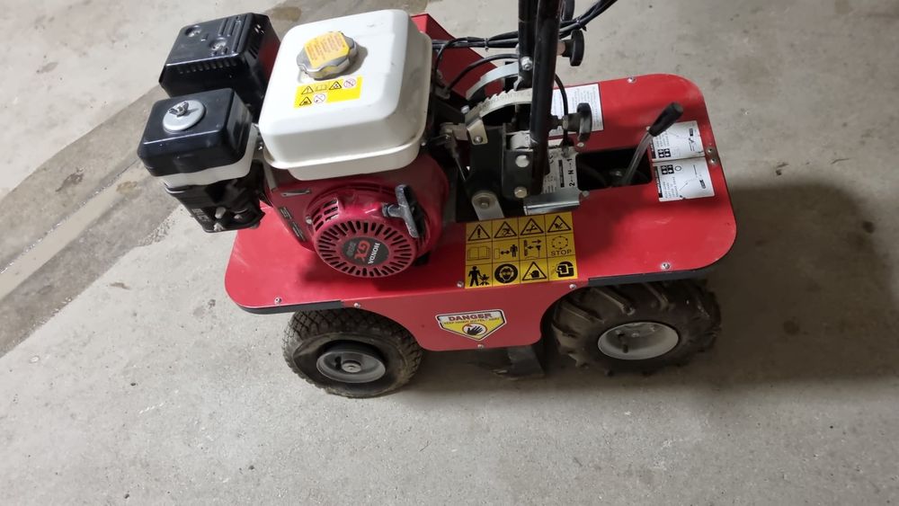 masina decopertat gazon benassi