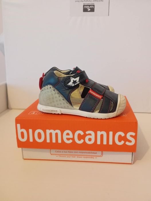 Сандалки biomecanics 21 номер