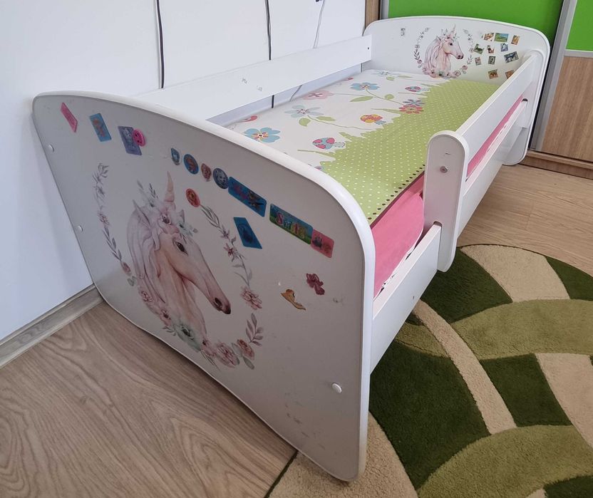 Pat copii cu paravan detasabil