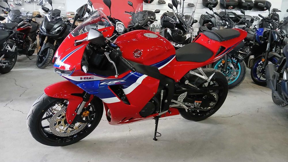 Honda CBR 600RR 2025 nou 0km-precomanda prin HONDA CONSTANTA