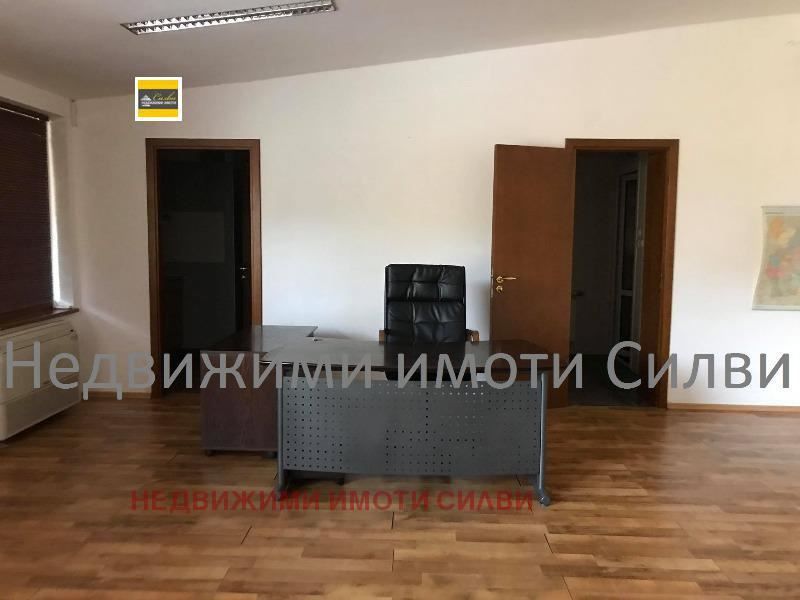 Отдава се под наем ОФИС помещение ТОП ЦЕНТЪР!!!
