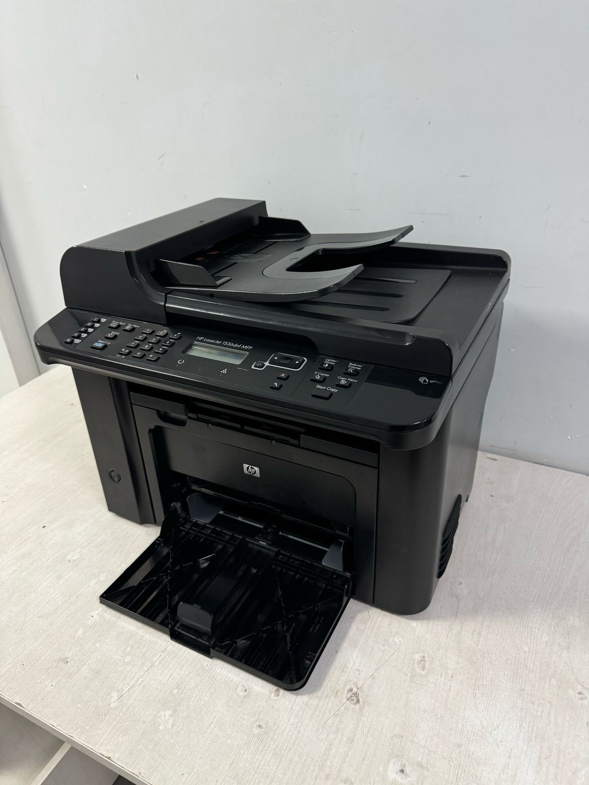 HP Laserjet 1536dnf МФУ 3в1 принтер лазерный в хор.сост,новый картридж