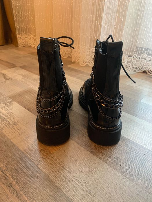 Дамски зимни боти