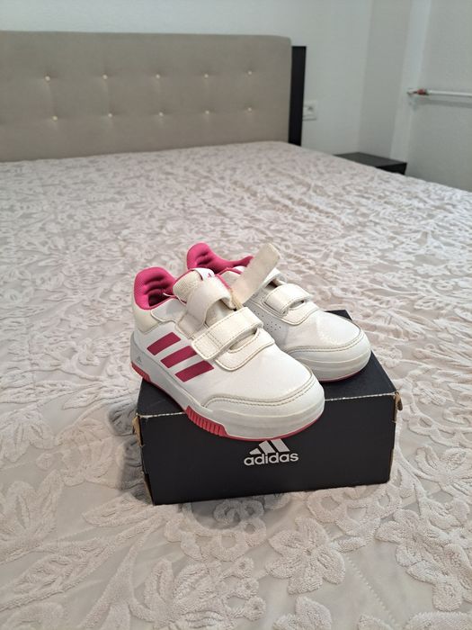 Adidasi adidas nr.29, interior: 18cm.