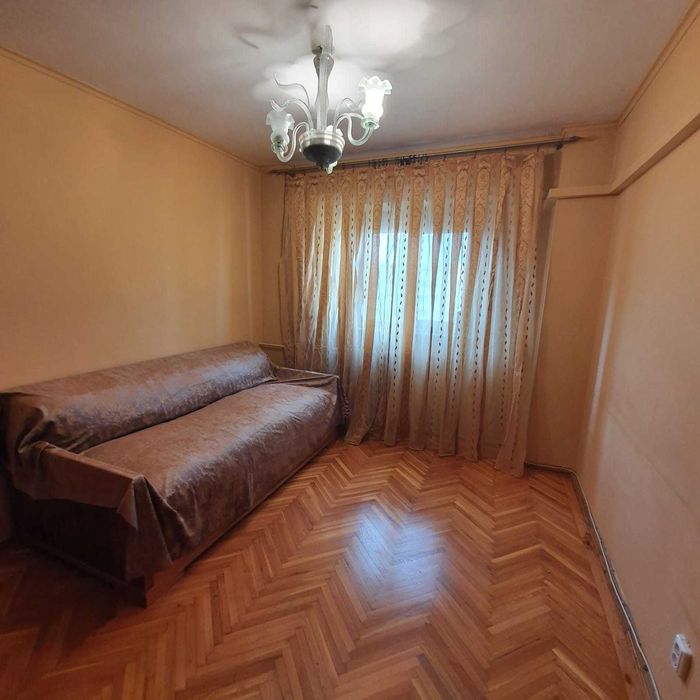 De inchiriat 3 Camere Craiova Ramada - decomandat electrocasnice noi