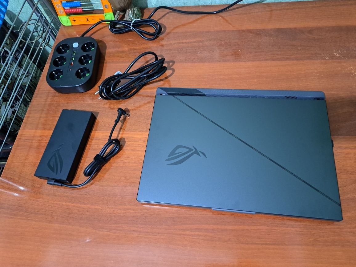 Asus Rog Strix G18