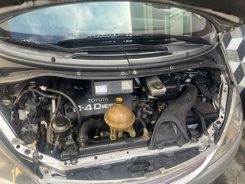 Toyota previa r3 clr 30 l