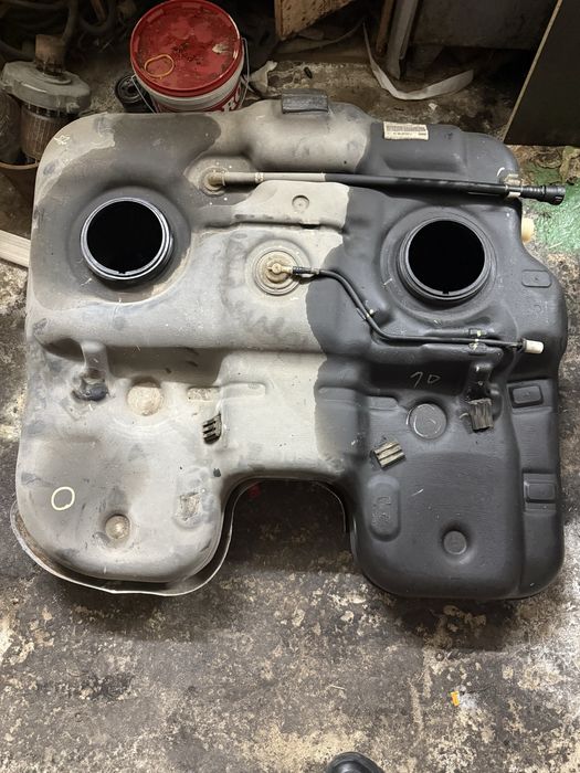 резервоар за hyundai santa fe 2.2 disel