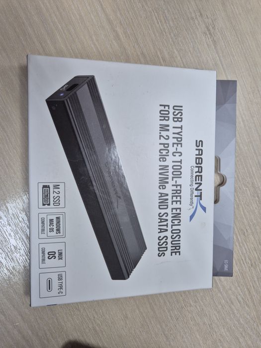 SSD enclosure Sabrent - USB type C sigilat