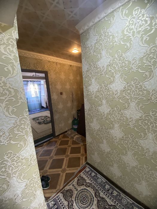 Uy sotiladi Mustaqillik mahalla 40 uy 27 hona