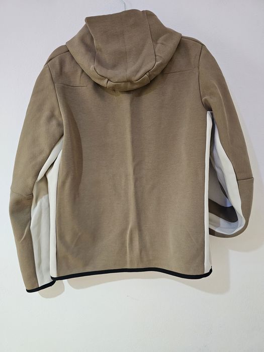 Trening Nike Tech bej/maro, purtat odata