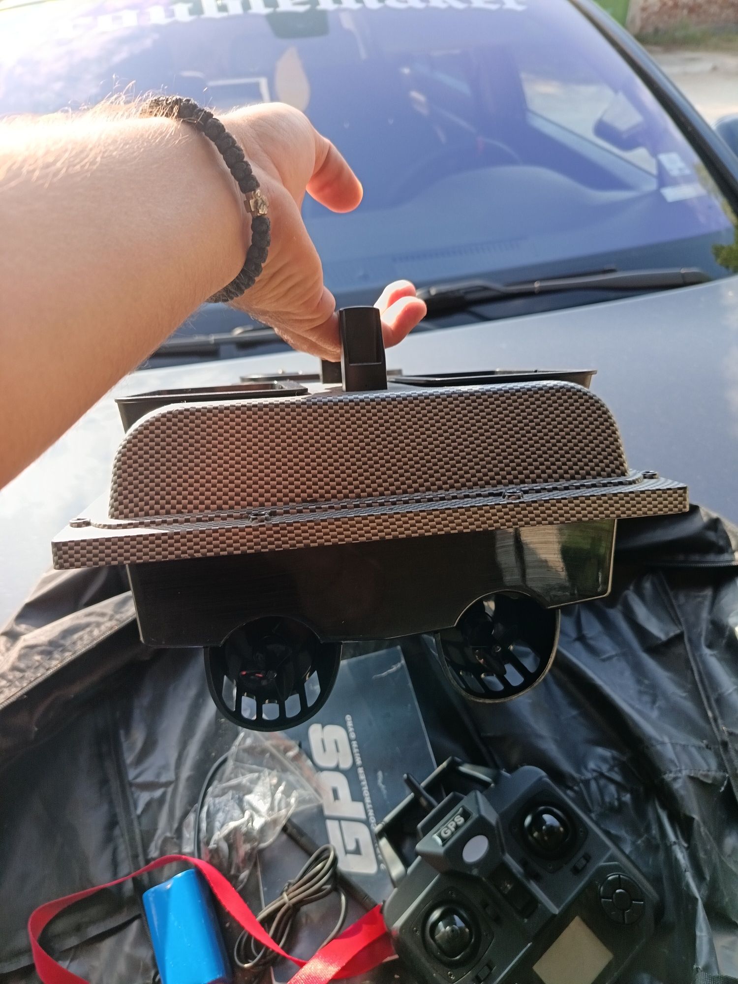 Лодка за захранка Flytec V900 GPS