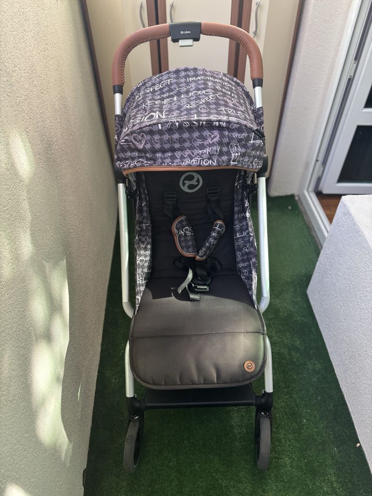 Количка Cybex Eezy S
