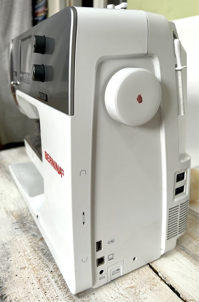 Швейно-вышивальная компьютерная машина Bernina 710