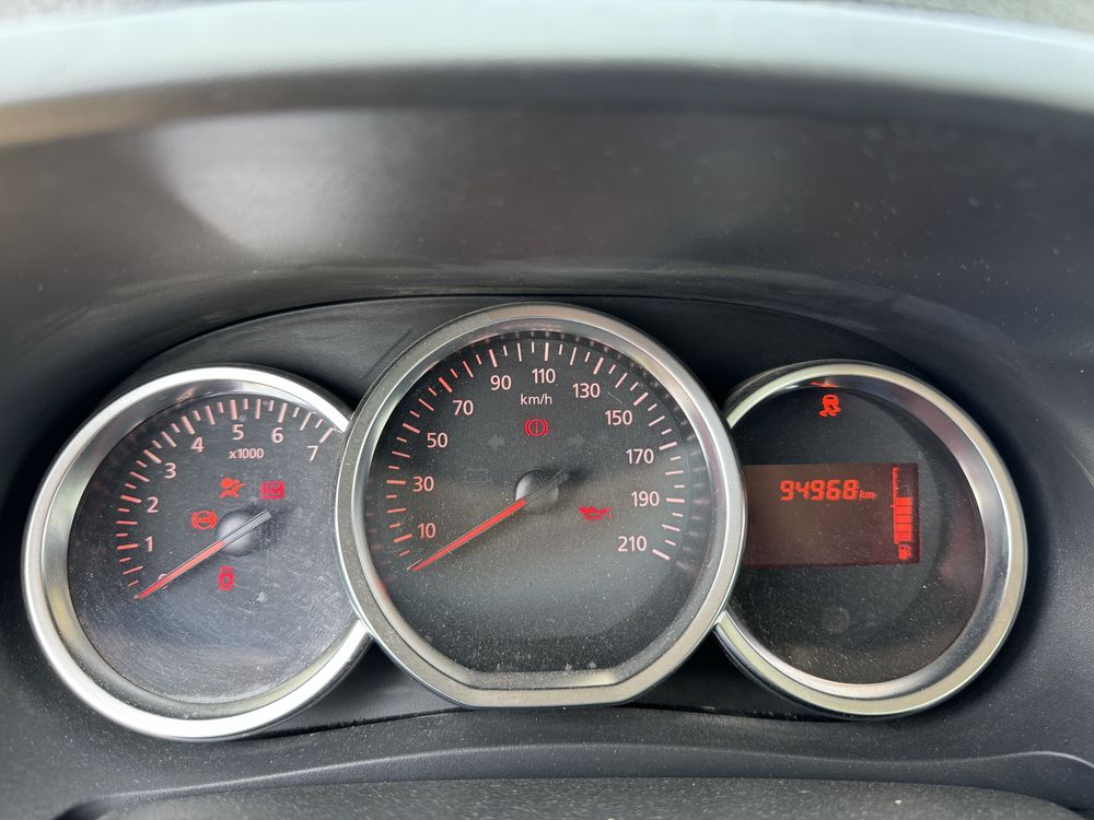 DACIA DOKKER 1,3 benzina tce 95000km 04.2021 avariat 3800euro+tva