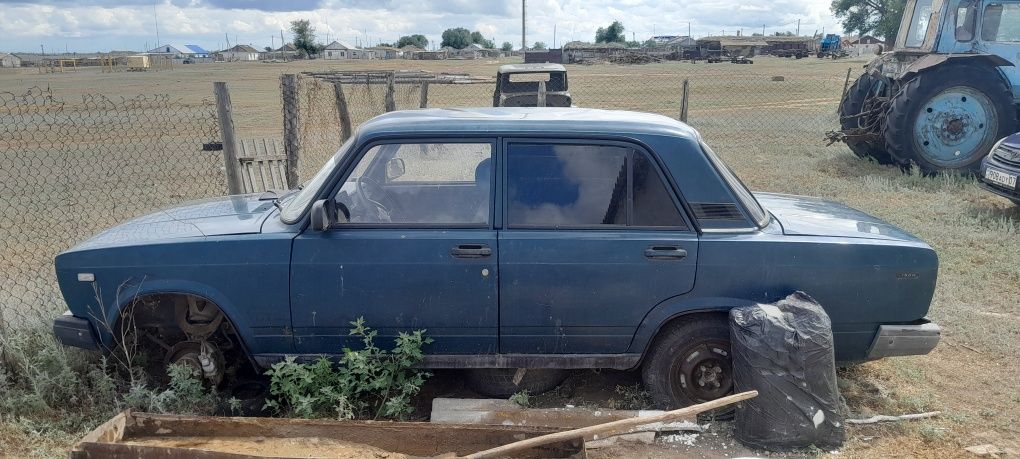 Көк жигули ауылда