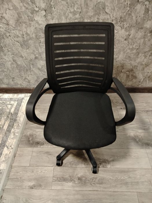 Продам компьютерное кресло