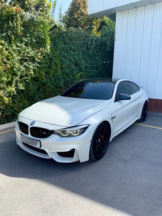 Продаеться единственный BMW кузове M4 F82 в УЗБ