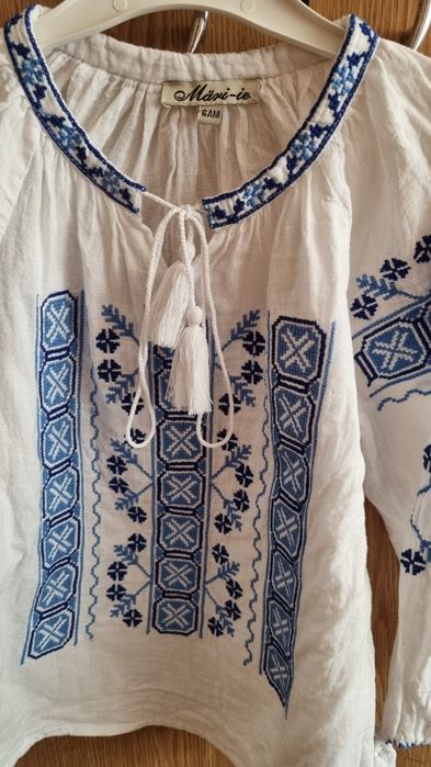 Ie   pentru fetita 6 ani  firma mari ie