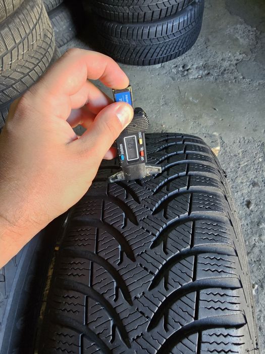 4 anvelope iarna 185 65 15 Michelin 6mm