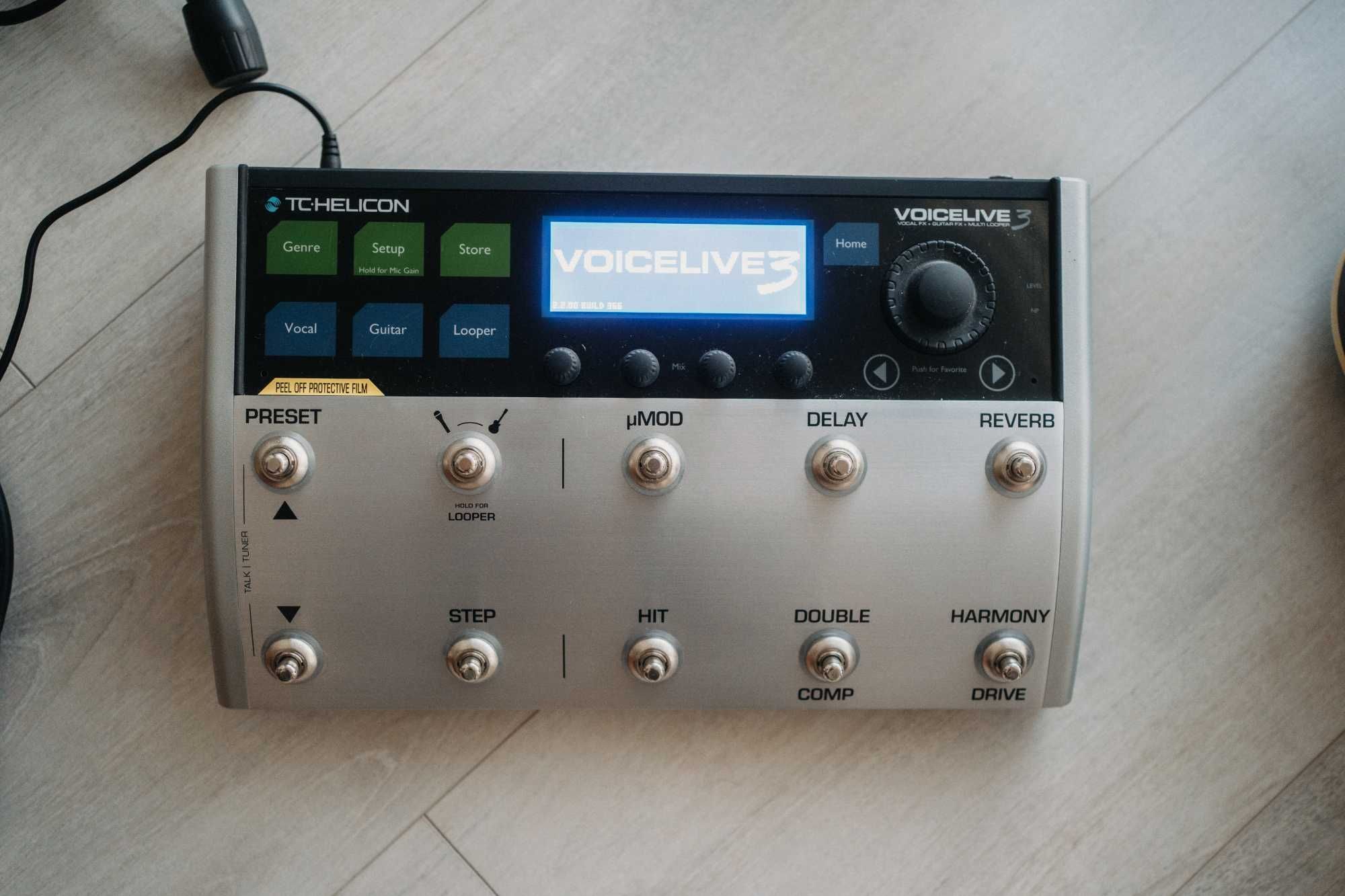 Procesor Voce Chitara si Looper TC-Helicon VoiceLive 3 ca nou